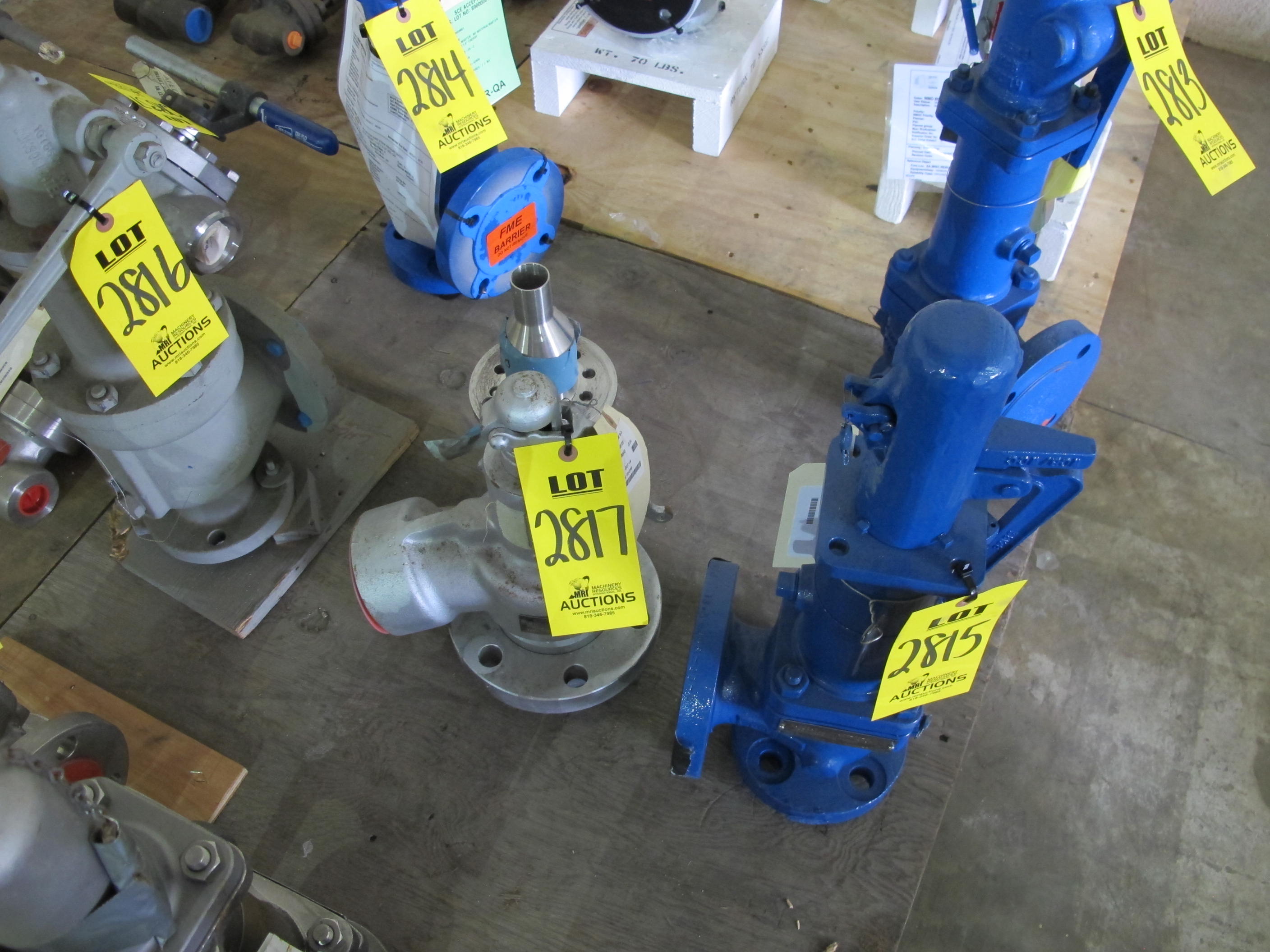 VALVE, RELIEF TYPE, SS/CS MATERIAL, PILOT STYLE, SS TRIM, 200 LB RATING, SPECIAL CONNECTIONS. ANGLED FOR 20" REHEATER VALVE, PART # 9361701 (W-51) LOADING & HANDLING FEE $15-